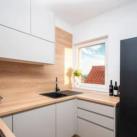 아파트 Magdalena 시베니크